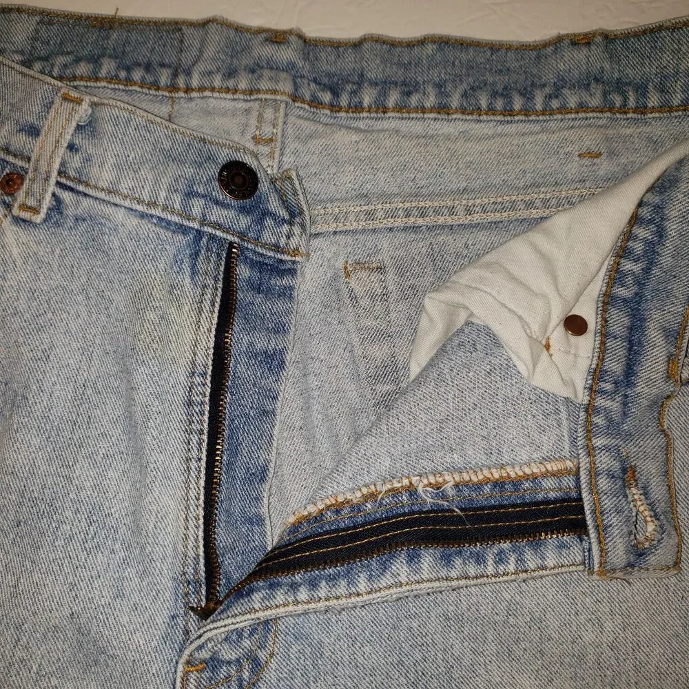 Vintage Y2K LEVIS 560 Denim Blue Jeans Light Wash Men Size 33/30